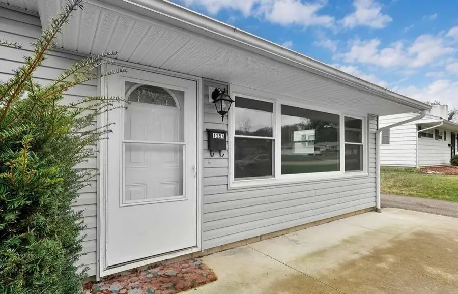 1254 E Fair Avenue, Lancaster, OH 43130 - #2