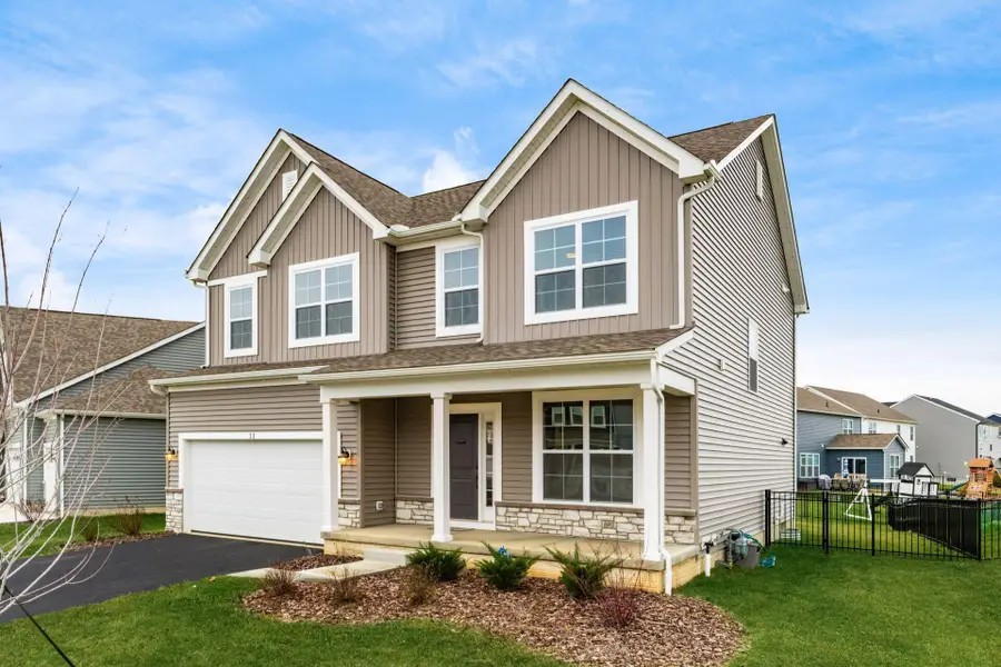 33 Erin Hills Road, Commercial Point, OH 43116 - #2