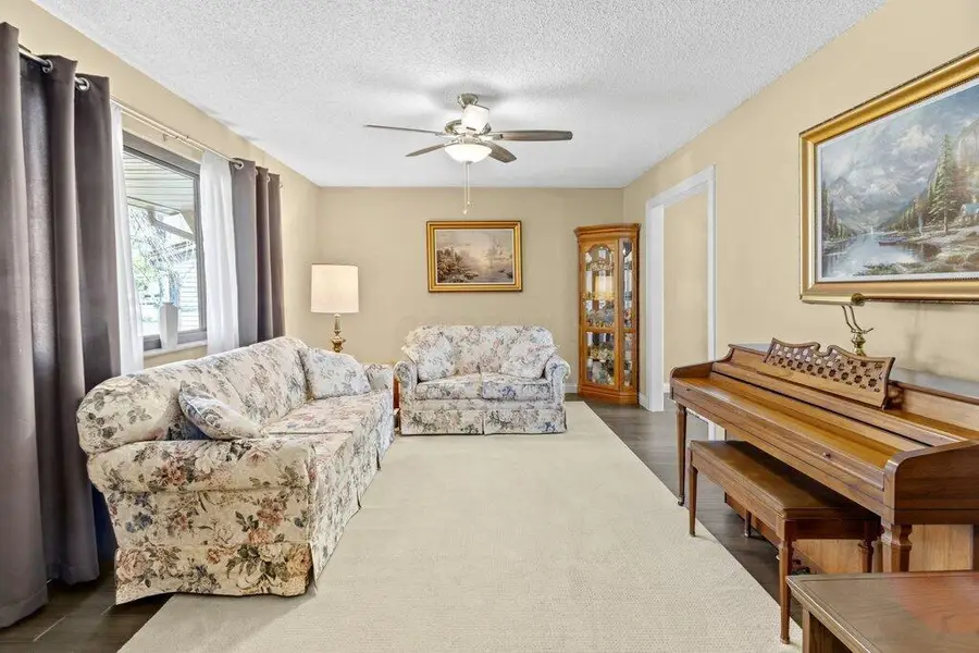 4660 Glenhaven Drive, Columbus, OH 43231 - #3