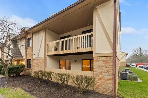 2176 Hedgerow Road, Columbus, OH 43220