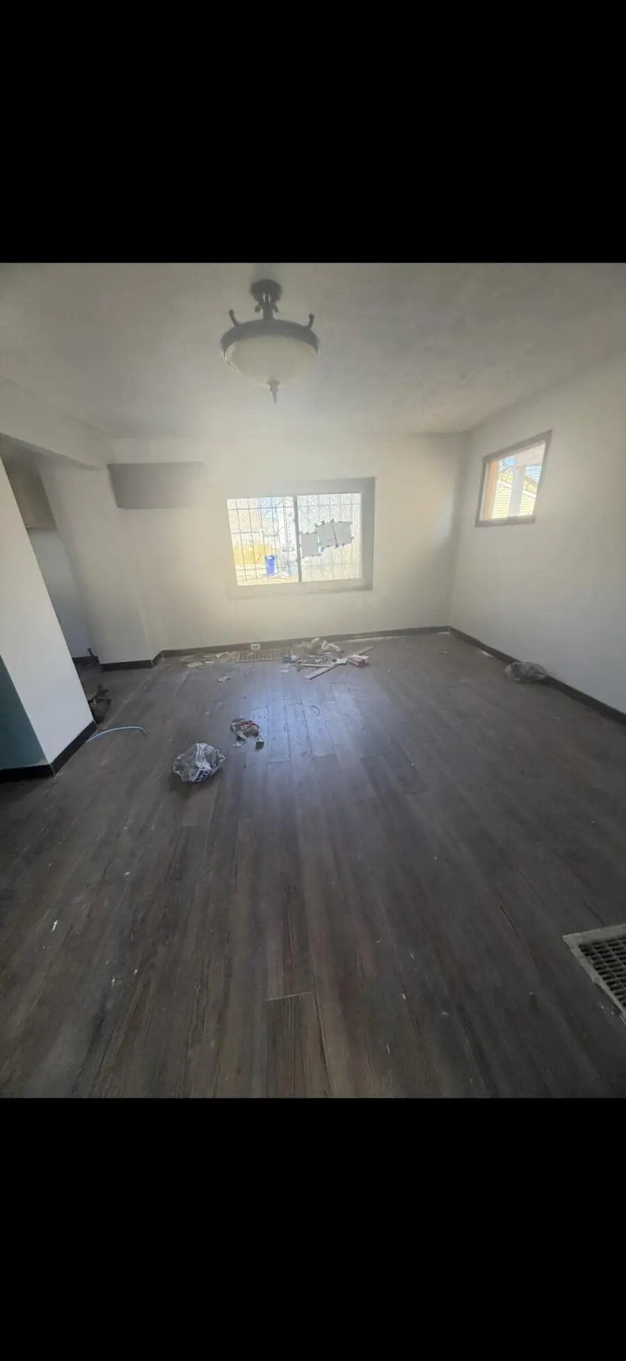 990 E 16th Avenue, Columbus, OH 43211 - #2