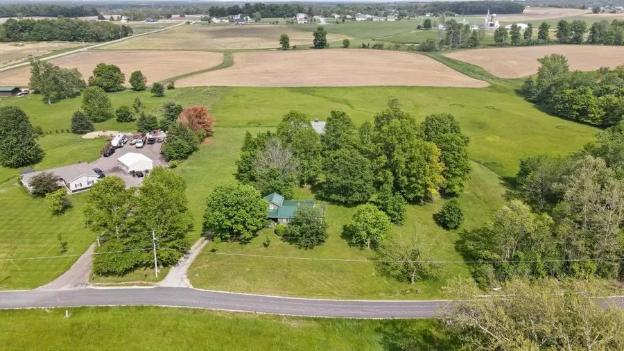 5870 Brook Road Nw, Baltimore, OH 43105 - #2