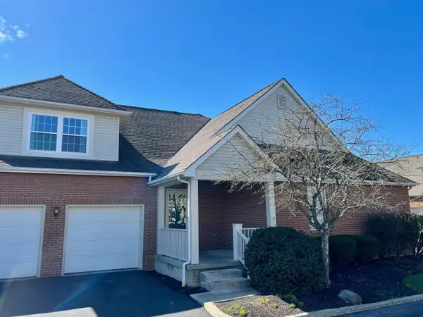 7041 Greensview Village Drive, Canal Winchester, OH 43110