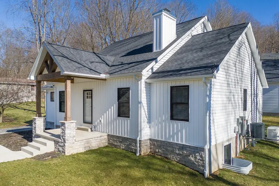 155 Grand Ridge Road, Howard, OH 43028 - #3