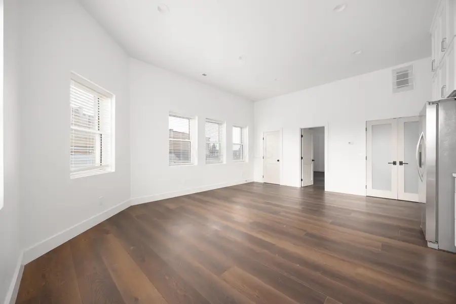 50 S Main Street, London, OH 43140 - #3