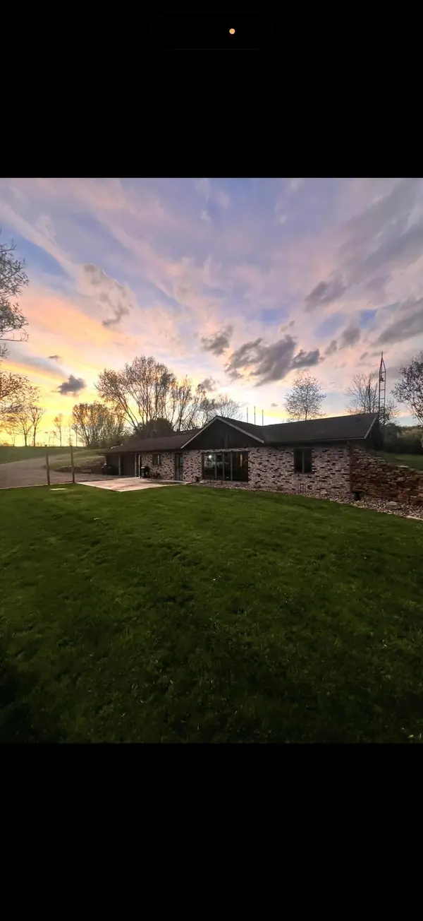 26140 Township Rd 37, Coshocton, OH 43812