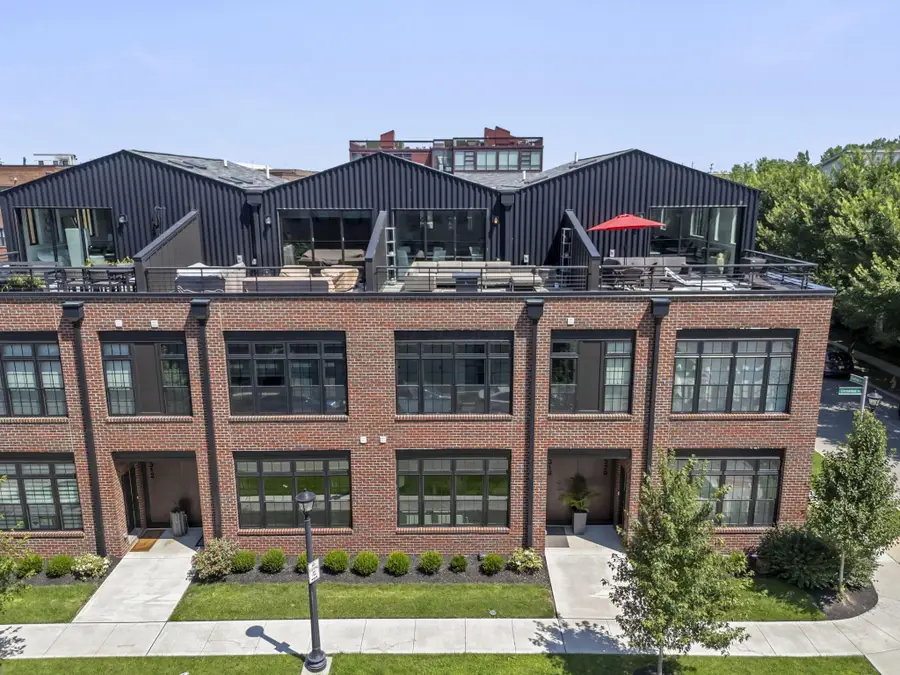 318 Cornelius Street, Columbus, OH 43215 - #3