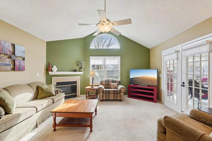 6370 Pinehurst Pointe, Westerville, OH 43082 - #3