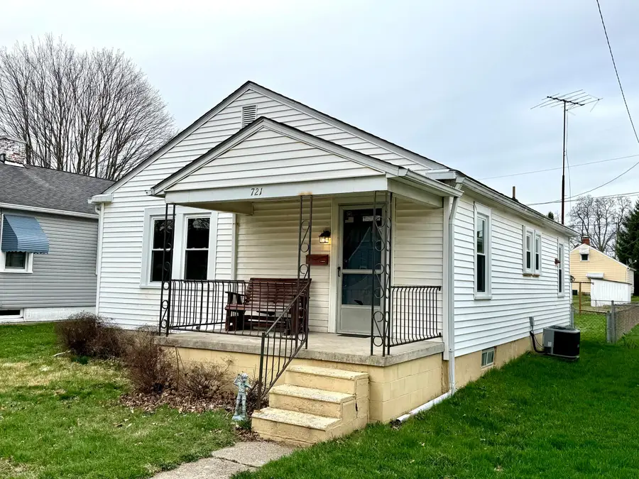 721 Mckinley W, Lancaster, OH 43130 - #2