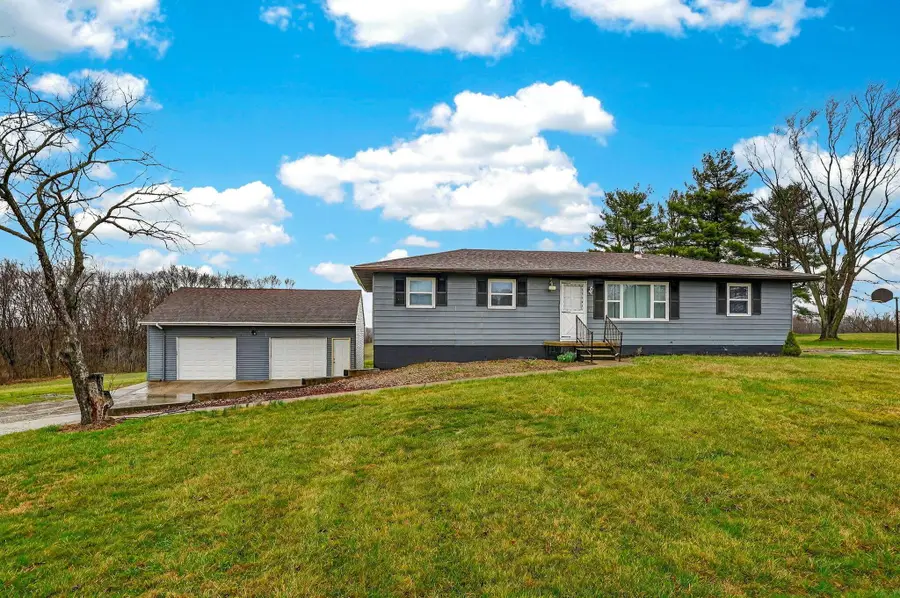 5586 N State Route 22, Somerset, OH 43783 - #2