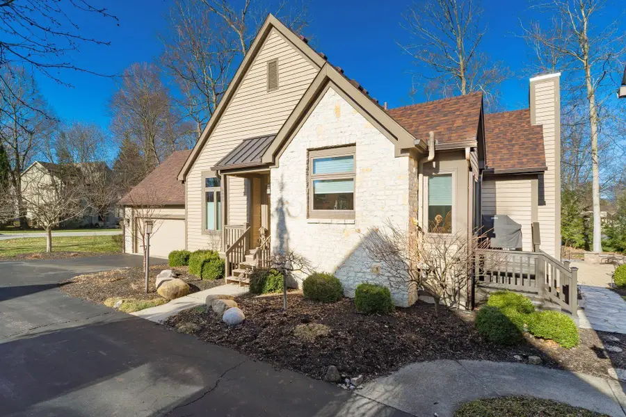 5600 Caplestone Lane, Dublin, OH 43017 - #3