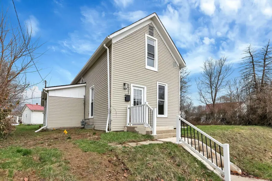 231 N London Street, Mount Sterling, OH 43143 - #2