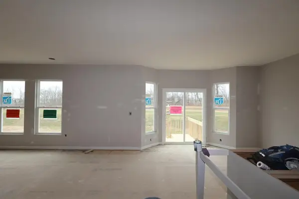 1121 Quarry Oak Drive, Grove City, OH 43123