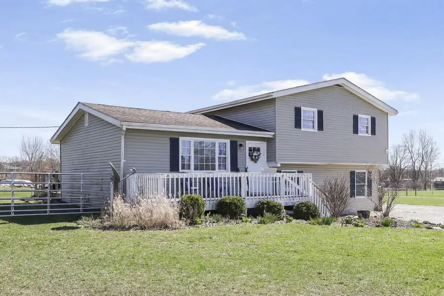 25864 Shoemaker Road, Circleville, OH 43113 - #3