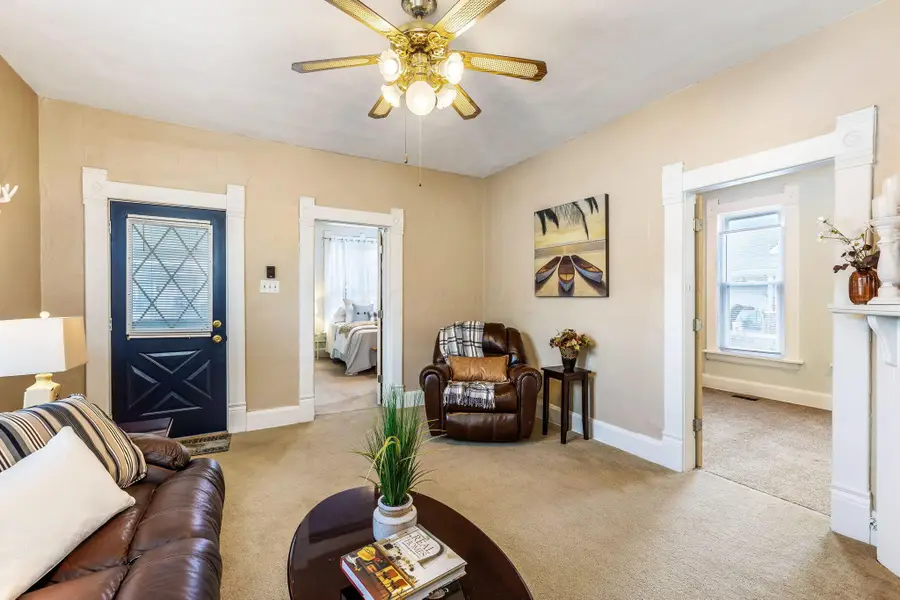 1476 Thomas Avenue, Columbus, OH 43223 - #2