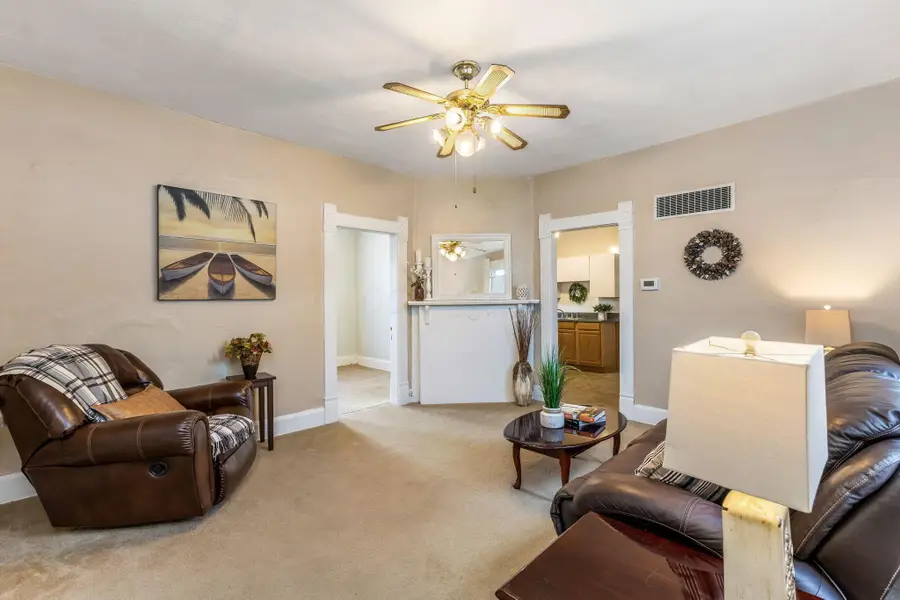 1476 Thomas Avenue, Columbus, OH 43223 - #3