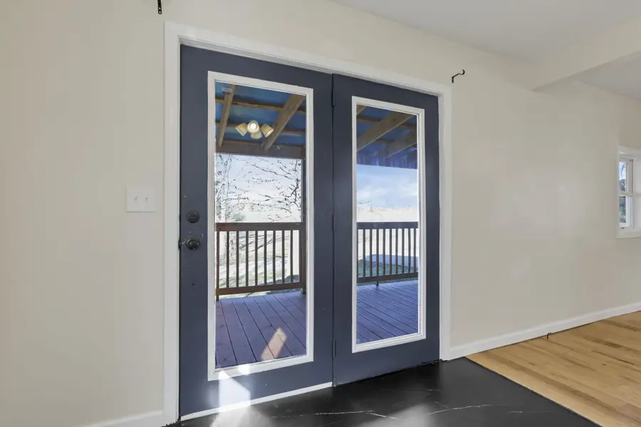 612 N Clinton Street, Mount Vernon, OH 43050 - #3