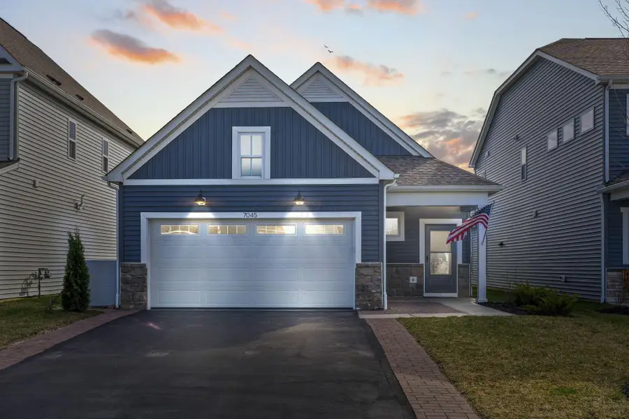 7045 Ashford Way, Powell, OH 43065 - #2