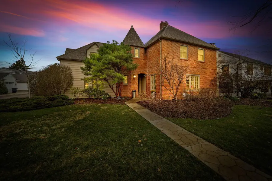 2604 Sherwood Road, Columbus, OH 43209 - #3