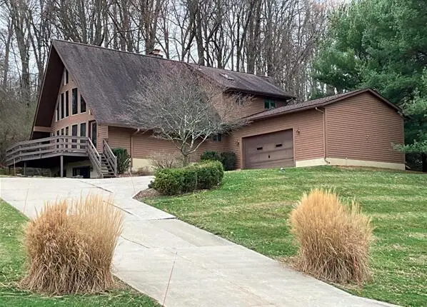 1445 Londondale, Newark, OH 43055