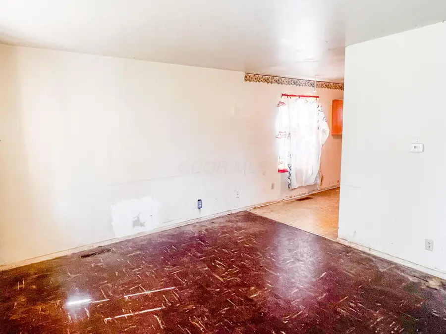 2676 Shelly Drive, Columbus, OH 43207 - #3