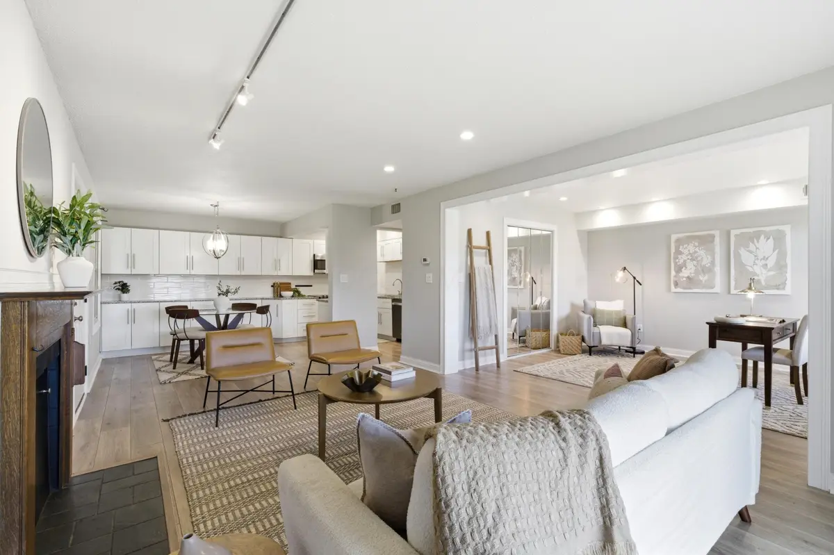 1330 Lake Shore Drive, Columbus, OH 43204 - #1