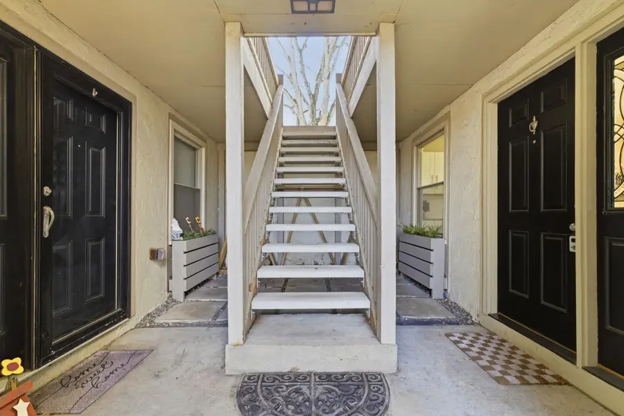 1330 Lake Shore Drive, Columbus, OH 43204 - #3