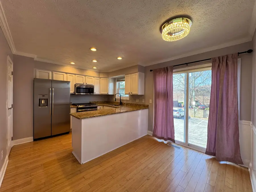 3493 Sunset Drive, Columbus, OH 43221 - #3