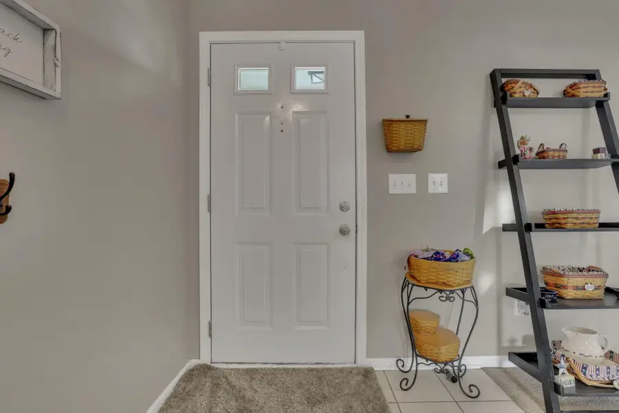 447 Wooster Street, Pickerington, OH 43147 - #2