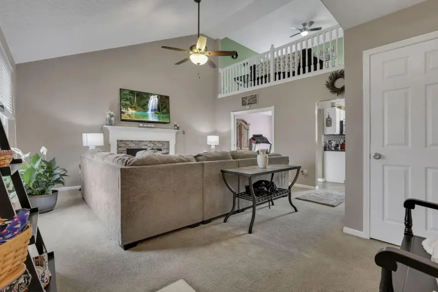 447 Wooster Street, Pickerington, OH 43147 - #3