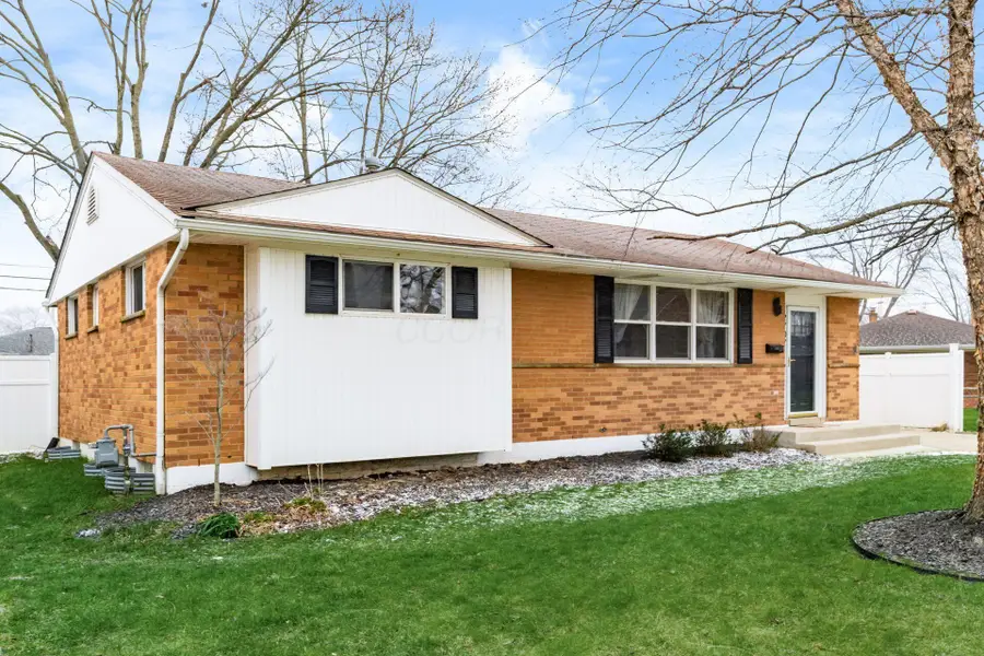 2707 Kingston Avenue, Grove City, OH 43123 - #2