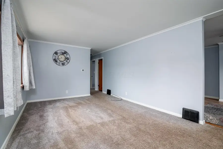 2804 Columbus Street, Grove City, OH 43123 - #2