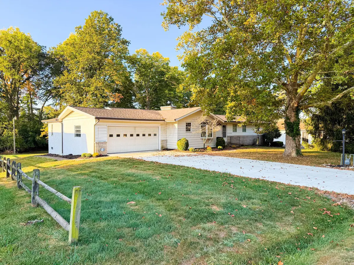 3335 Sycamore Knolls Drive, Columbus, OH 43219 - #1