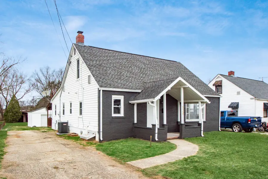 528 E Ohio Street, Circleville, OH 43113 - #3