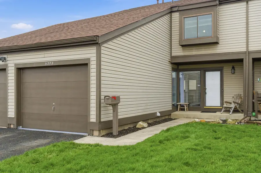 5272 Westbury Drive, Columbus, OH 43228 - #2