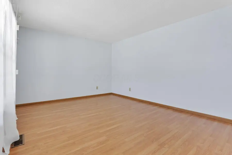 1593 Raspberry Run Drive, Columbus, OH 43204 - #3