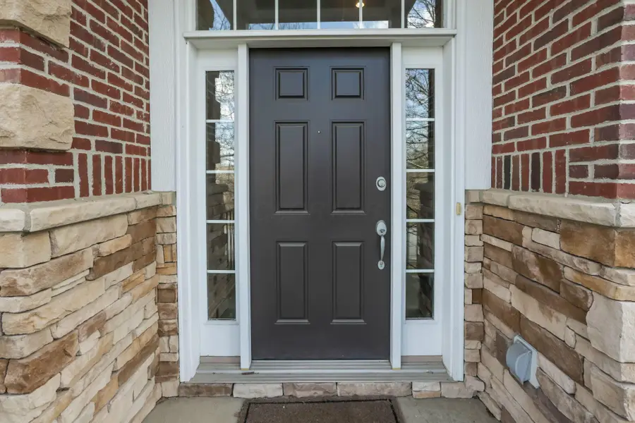 1041 Bluffway Drive, Columbus, OH 43235 - #3