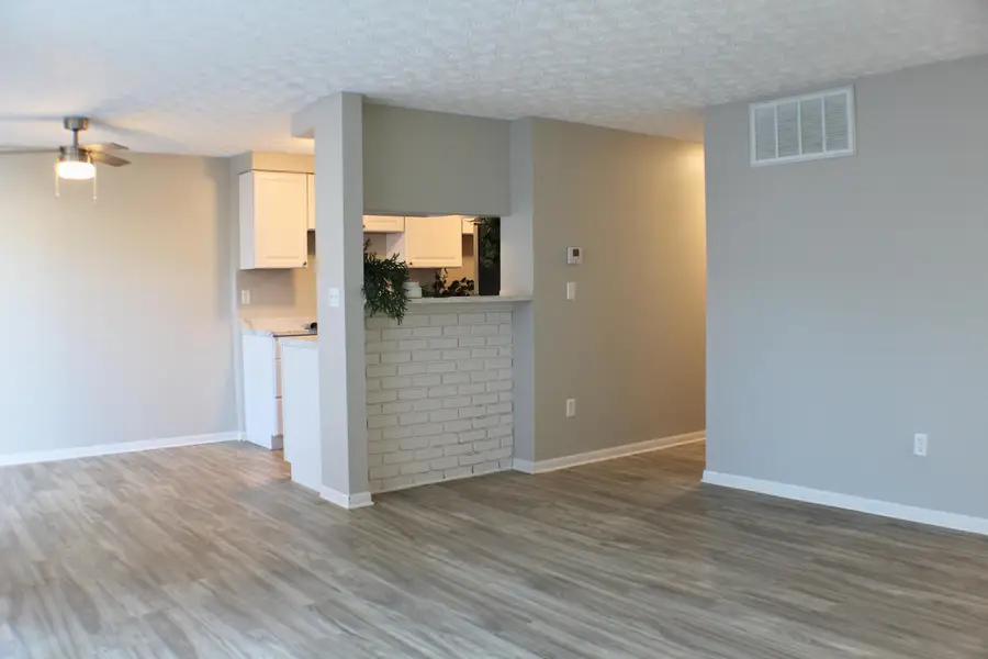 2472 Nassau Drive, Columbus, OH 43232 - #2