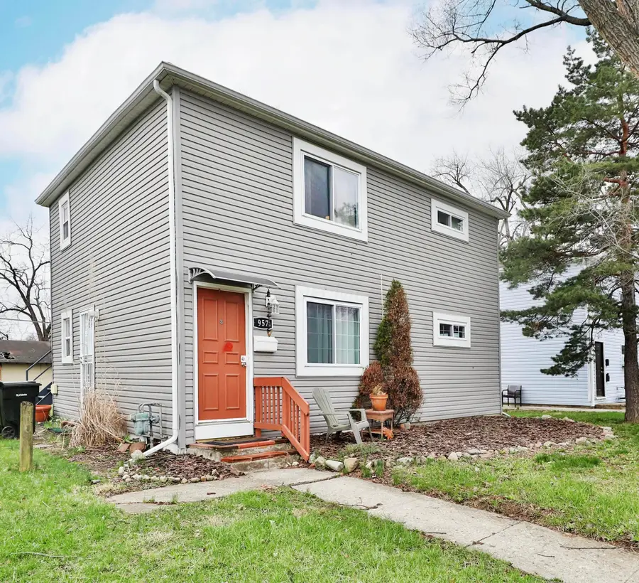 957 E 13th Avenue, Columbus, OH 43211 - #2