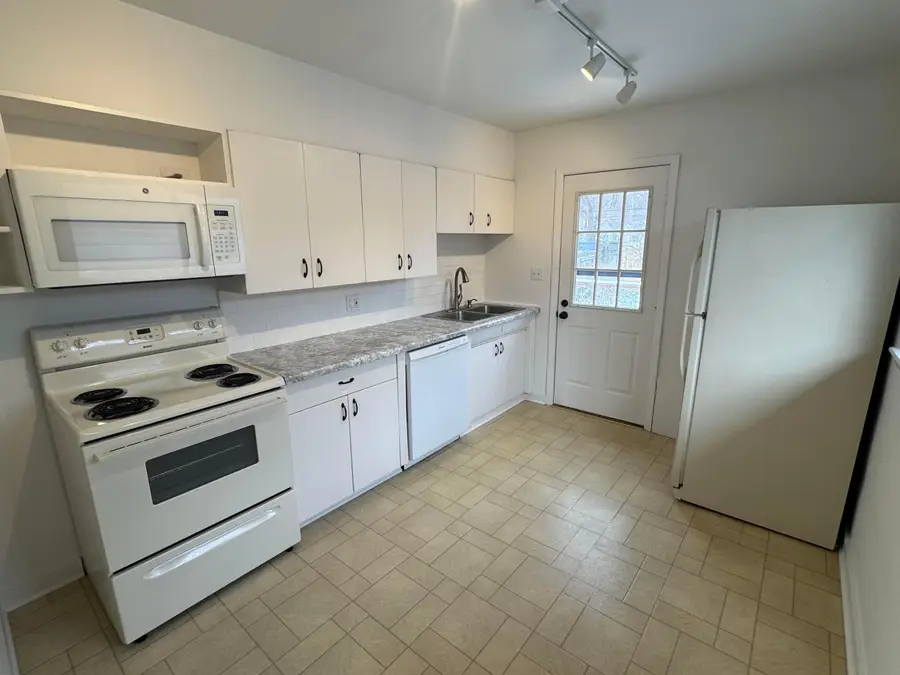 468 E Lincoln Avenue, Columbus, OH 43214 - #3