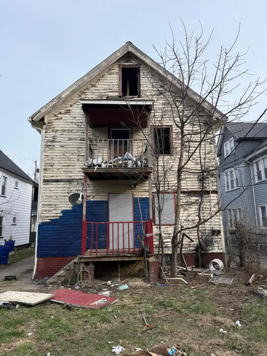 9422 Parkview Avenue, Cleveland, OH 44104 - #2
