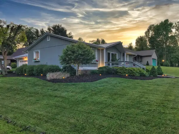 1137 Apple Valley Drive, Howard, OH 43028