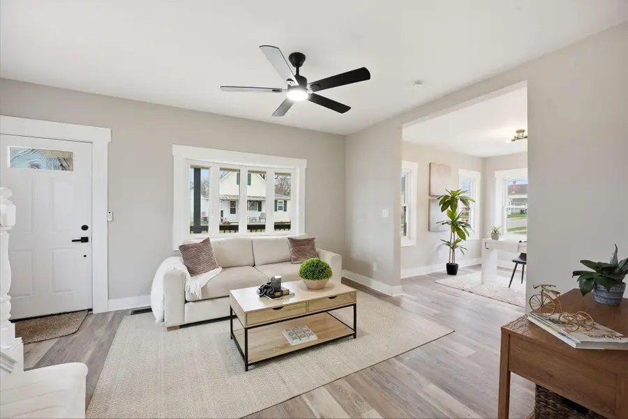 419 E Pleasant Street, Mount Vernon, OH 43050 - #3