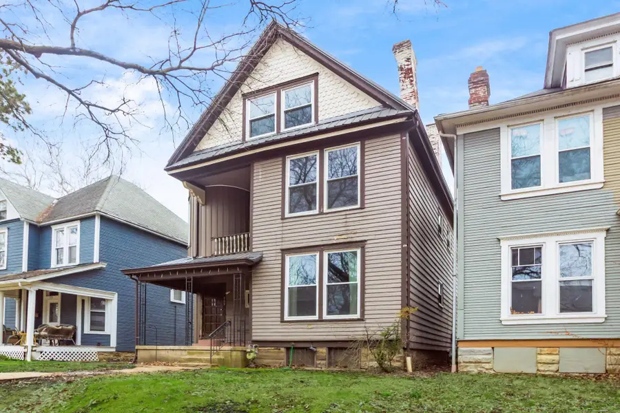 369 E 15th Avenue, Columbus, OH 43201 - #2