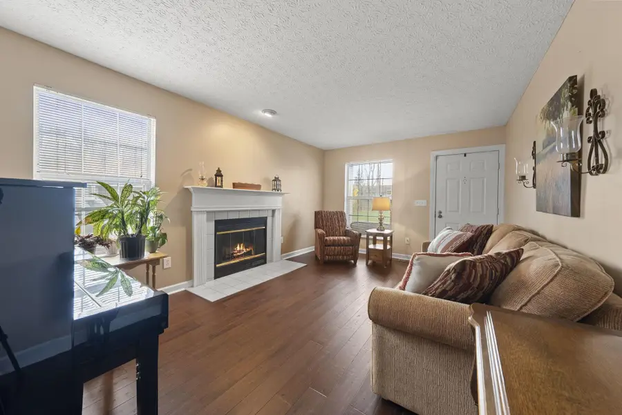 870 Philadelphia Drive, Westerville, OH 43081 - #2