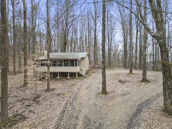 20554 Thompson Ridge Road, Laurelville, OH 43135