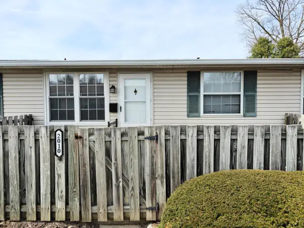 2010 Willoway Court N, Columbus, OH 43220