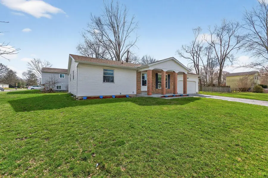 292 Moorfield Drive, Columbus, OH 43230 - #3