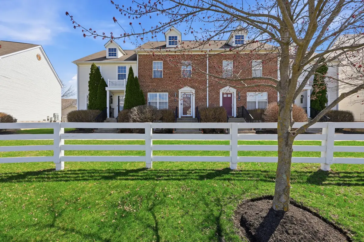 978 Hartford Village Boulevard, Columbus, OH 43228 - #1