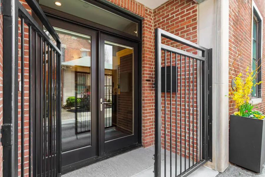 632 Jaeger Street, Columbus, OH 43206 - #2